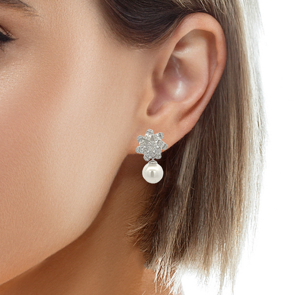 Elegant Pearl and Diamond Earrings