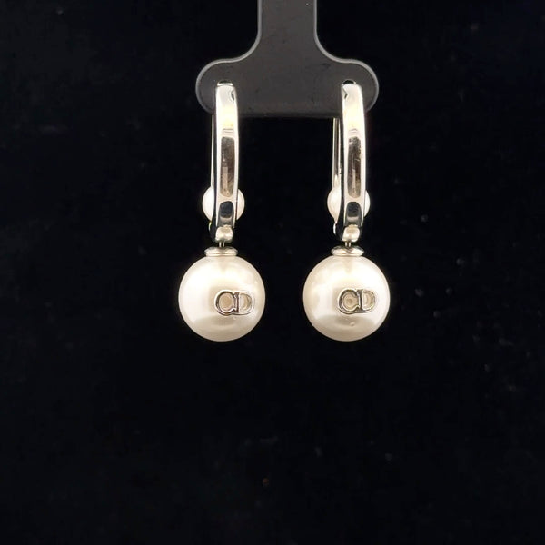 Elegant Pearl Earrings