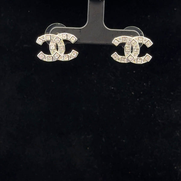 Elegant CC Logo Earrings