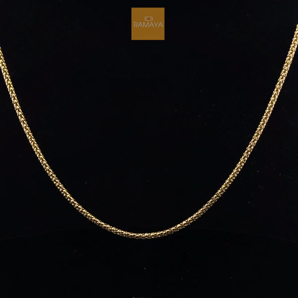 Elegant Gold Chain Necklace