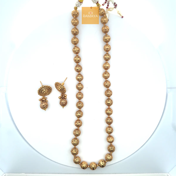 Elegant Gold Jewelry Set