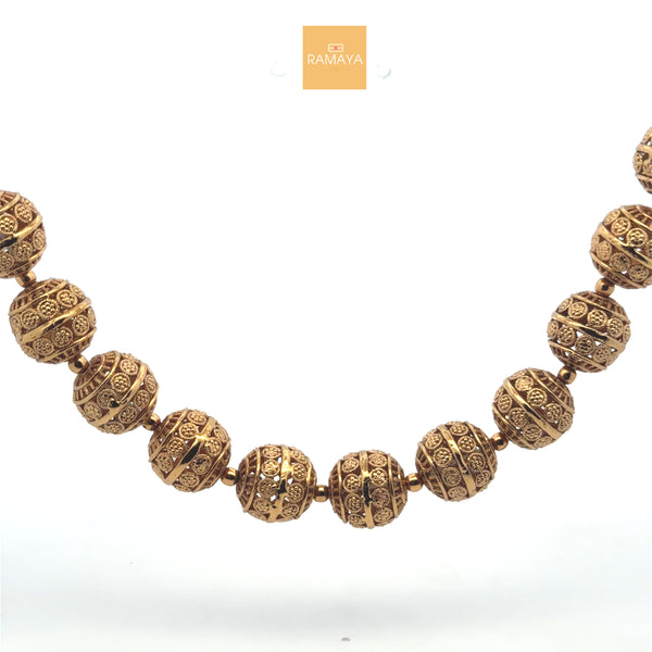 Elegant Gold Beaded Necklace