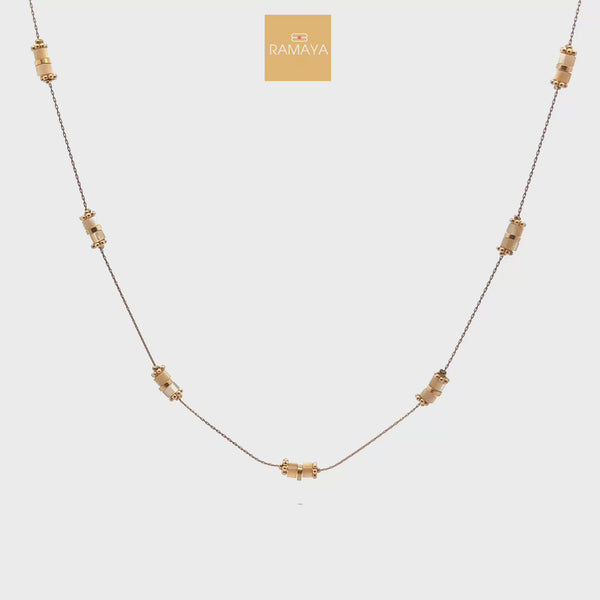 Elegant Gold Chain Necklace