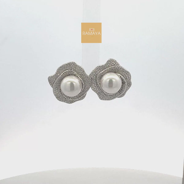 Elegant Pearl Flower Earrings