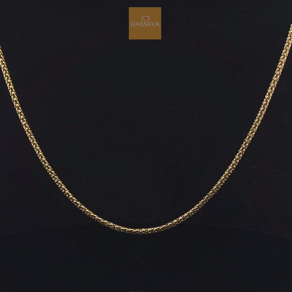 Elegant Gold Chain Necklace
