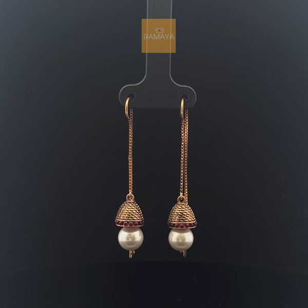 Elegant Gold and Pearl Earrings