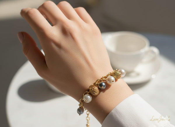 Elegant Pearl and Gold Bracelet